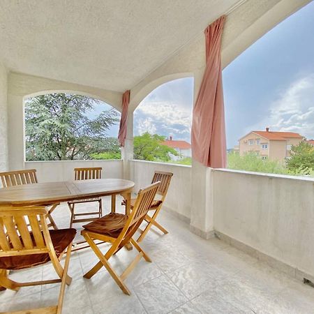 Family Apartments Viva Close To The Beach Krk Town Exteriér fotografie