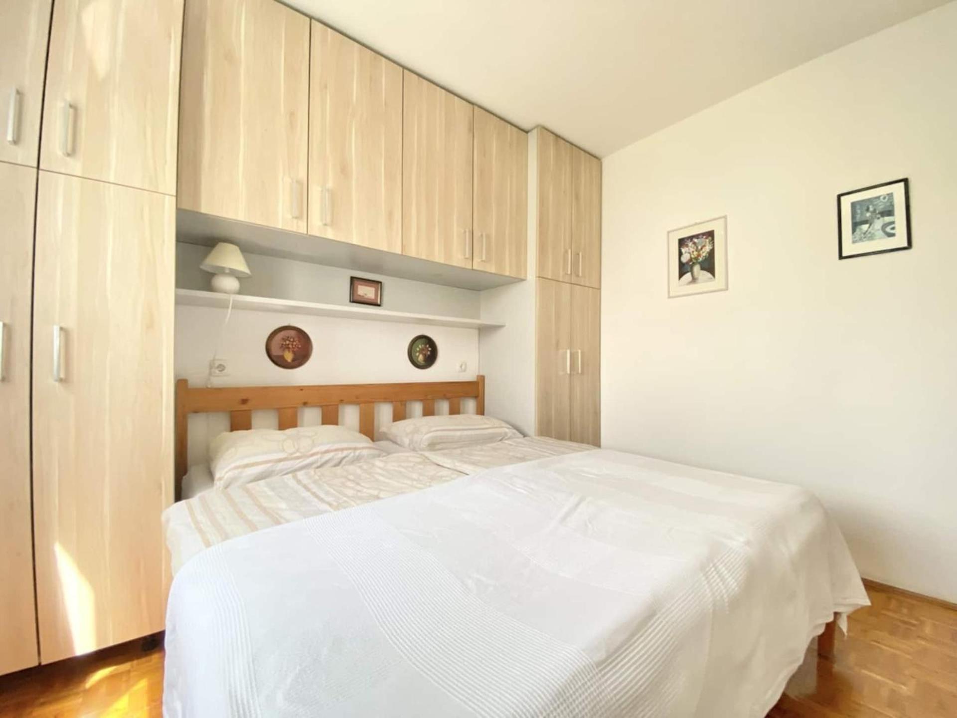 Family Apartments Viva Close To The Beach Krk Town Exteriér fotografie
