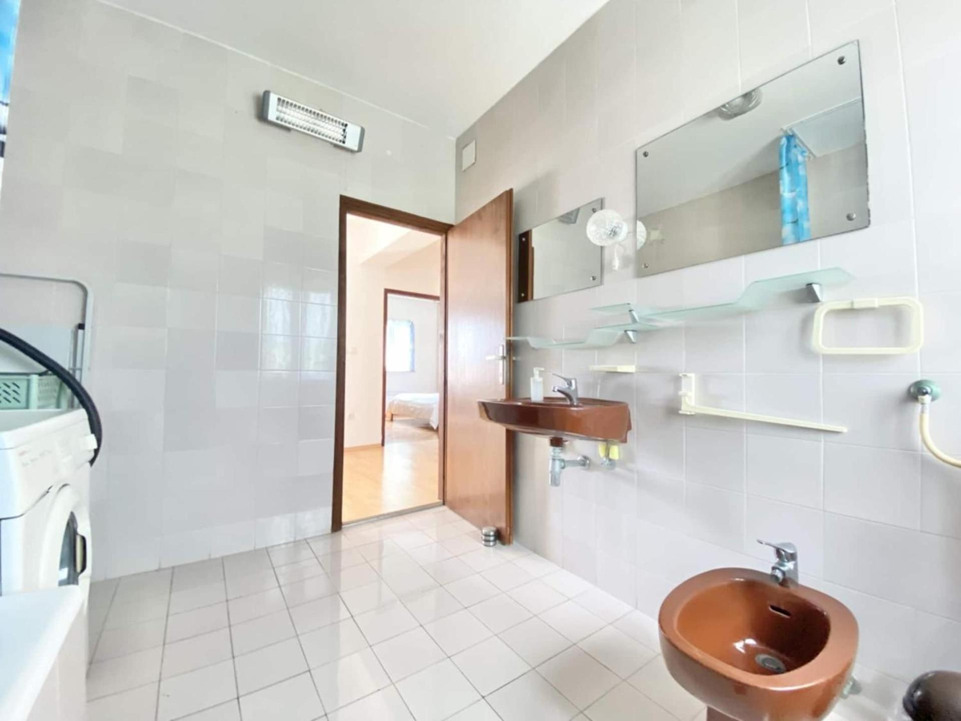 Family Apartments Viva Close To The Beach Krk Town Exteriér fotografie