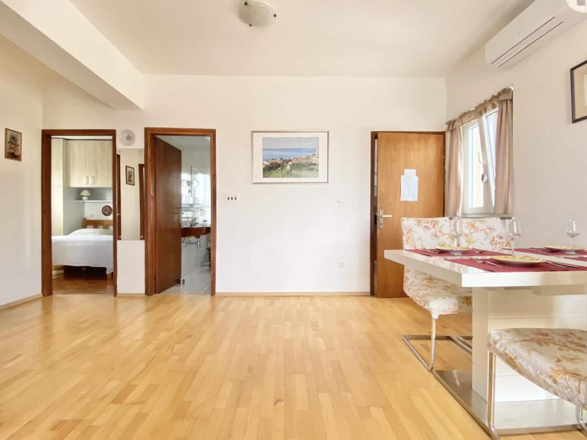 Family Apartments Viva Close To The Beach Krk Town Exteriér fotografie