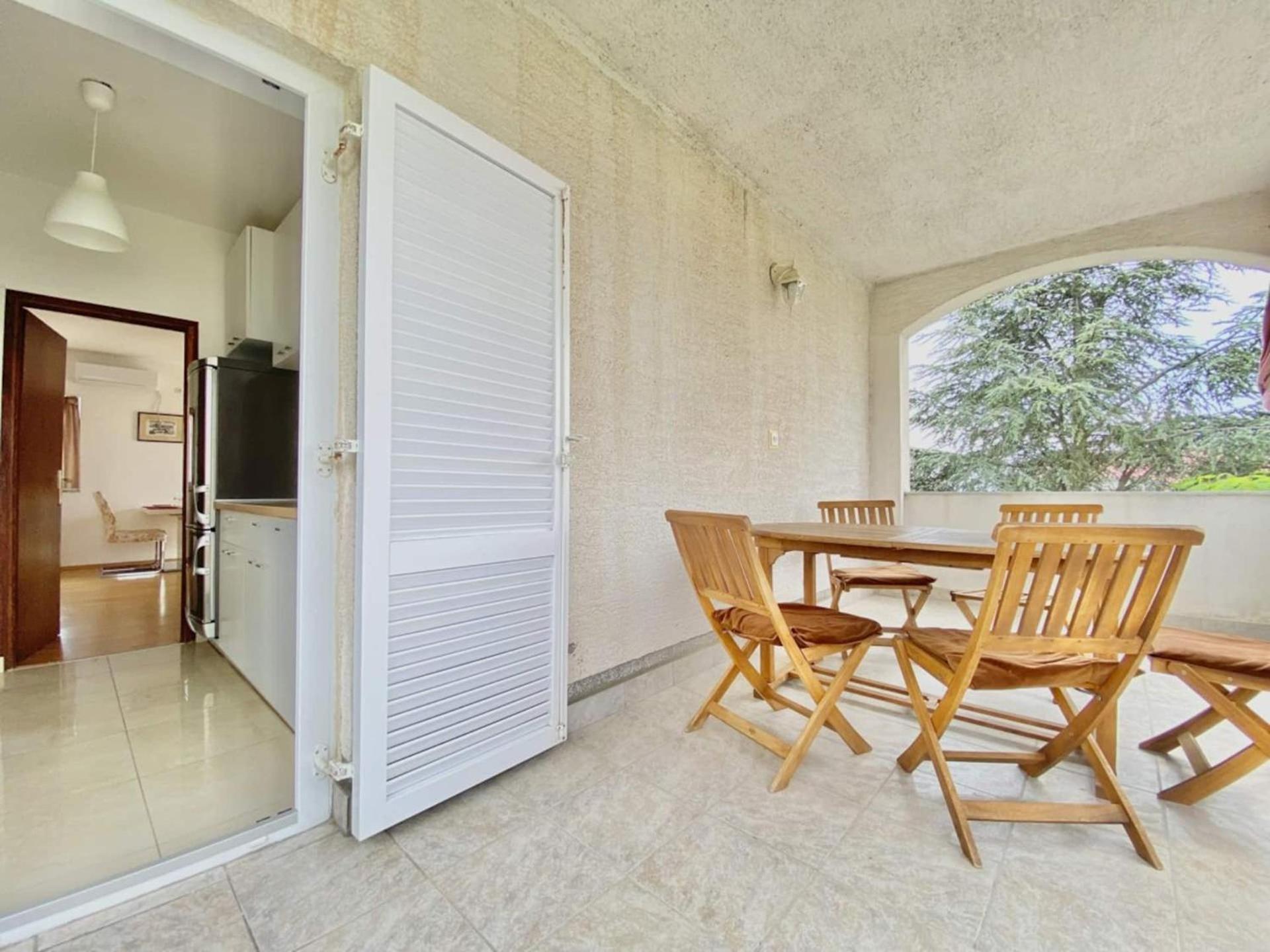 Family Apartments Viva Close To The Beach Krk Town Exteriér fotografie